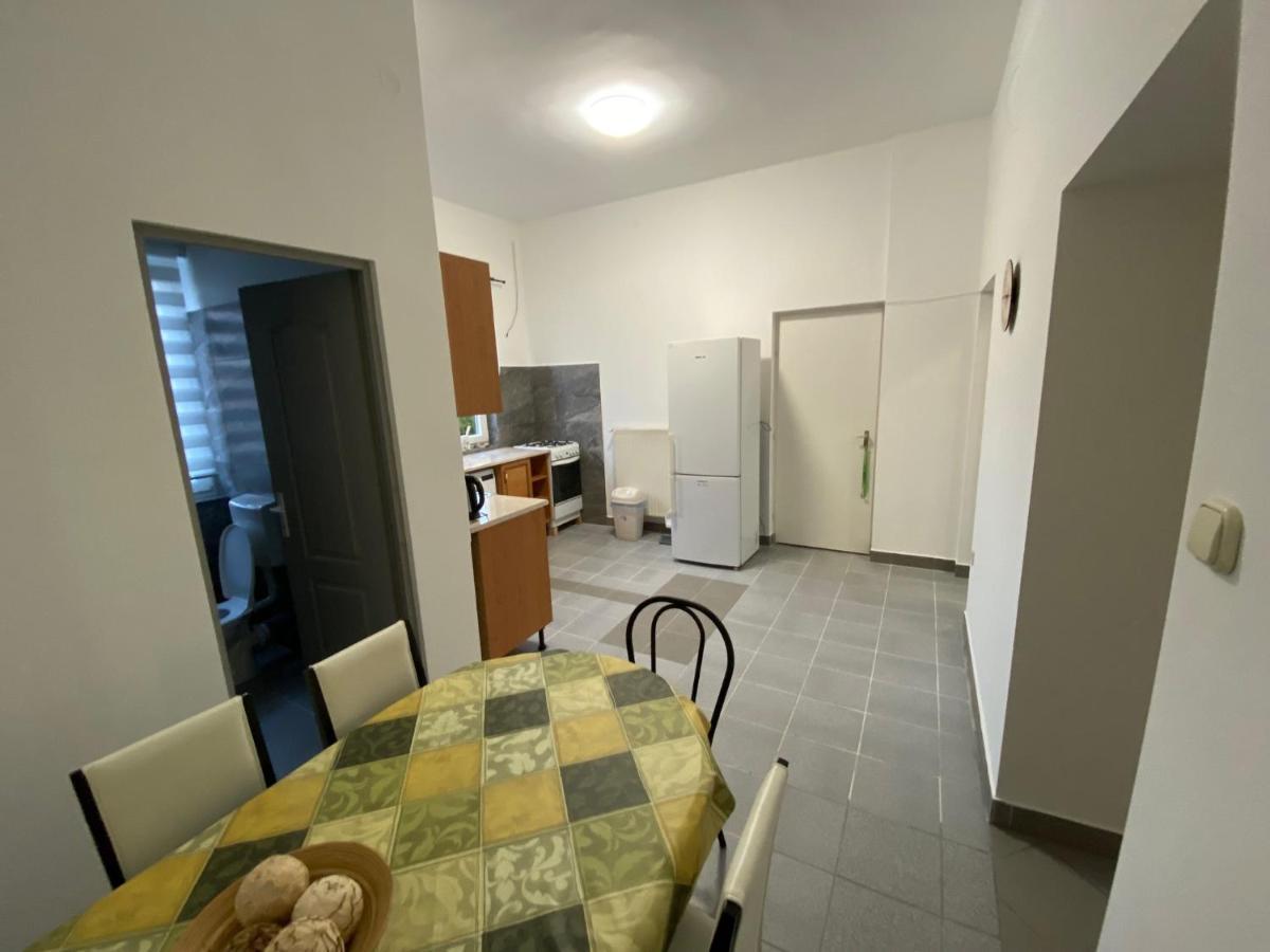 Tocc Apartman Gyál Exterior foto