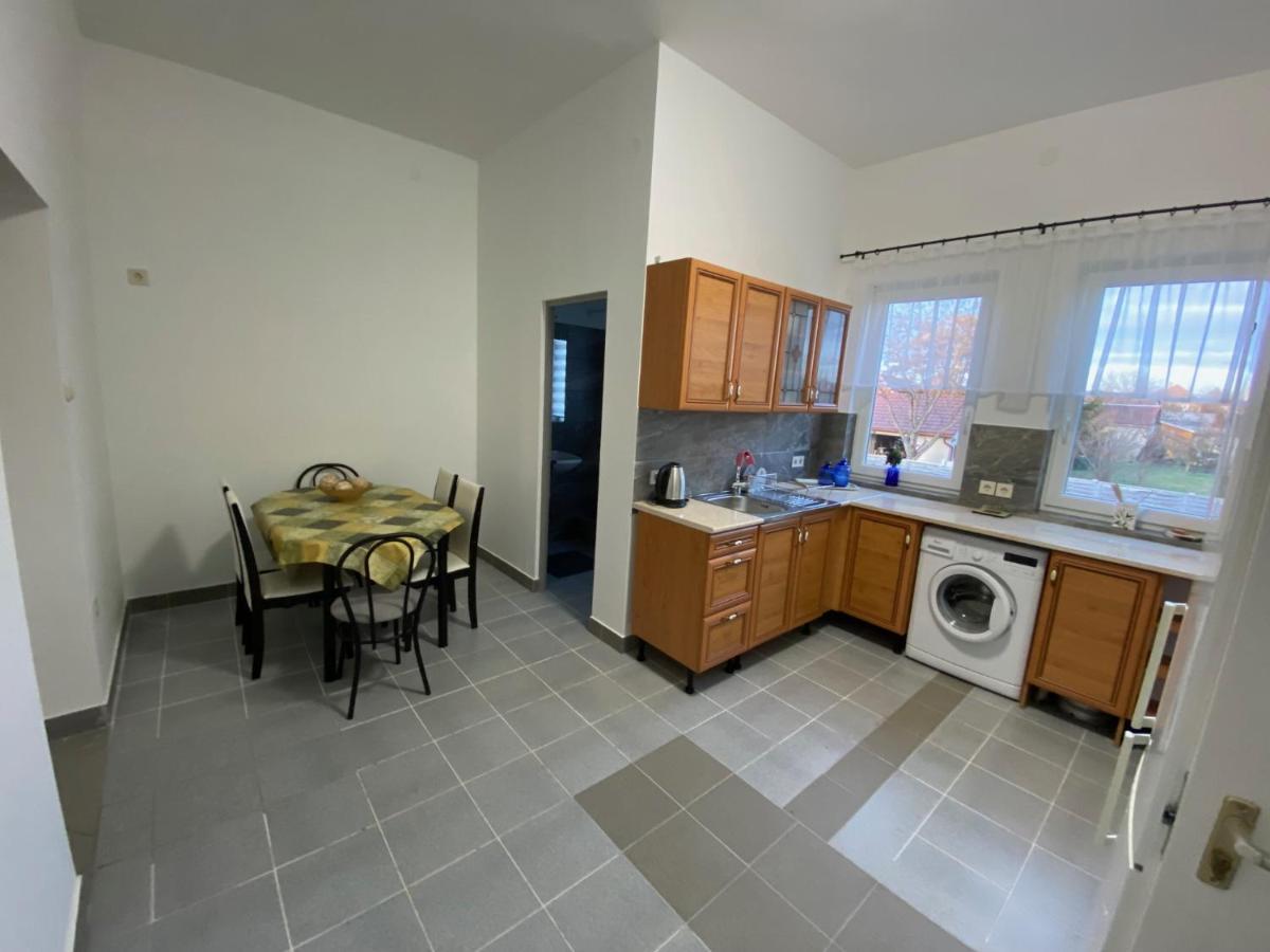 Tocc Apartman Gyál Exterior foto
